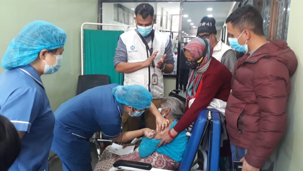 104-year-old Manrupa got vaccinated at OM Hospital